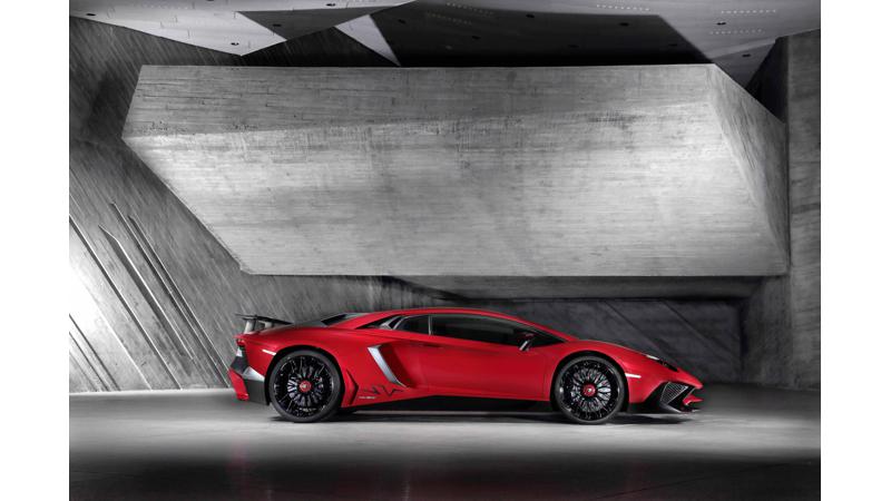 Shanghai Motor Show Lamborghini Steals Limelight With The