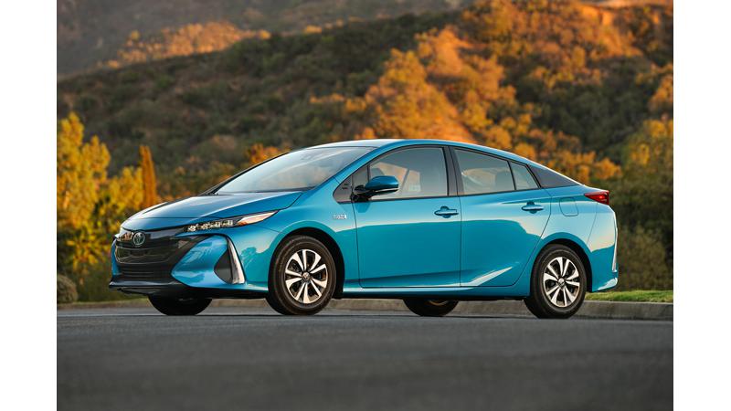 2017 World Green Car of the Year title awarded to Toyota Prius Prime ...