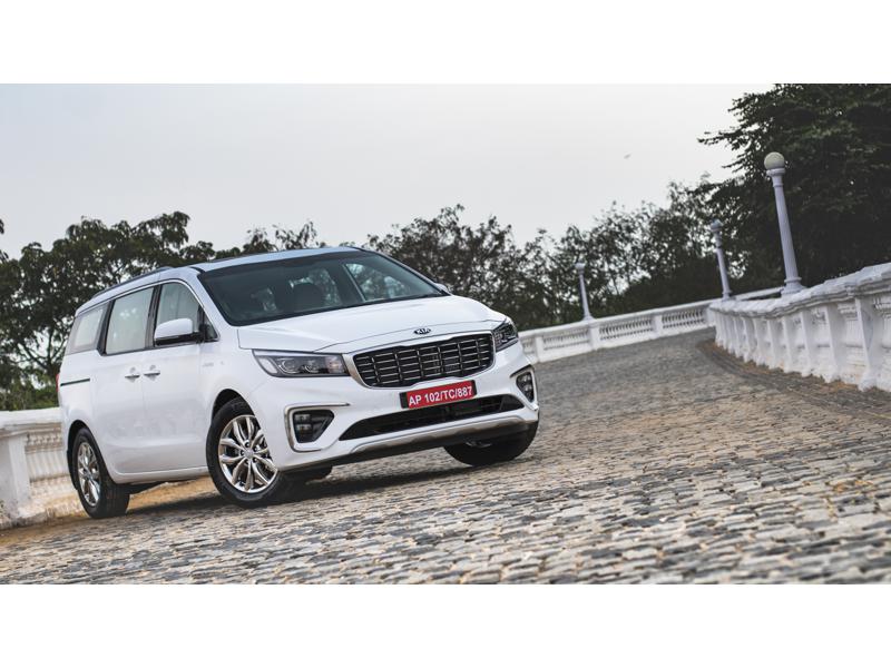 Kia Carnival launched in India
