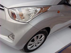 Hyundai Eon Head Light