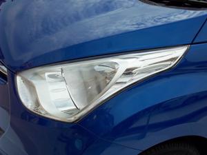 Hyundai Eon Headlight Image