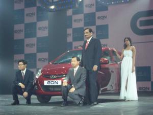 Hyundai Eon Launch Picture 11