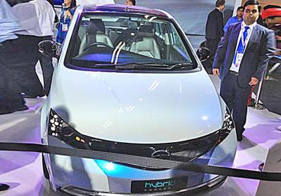 Hybrid cars and electric vehicles make their presence felt at 2012 Auto Expo