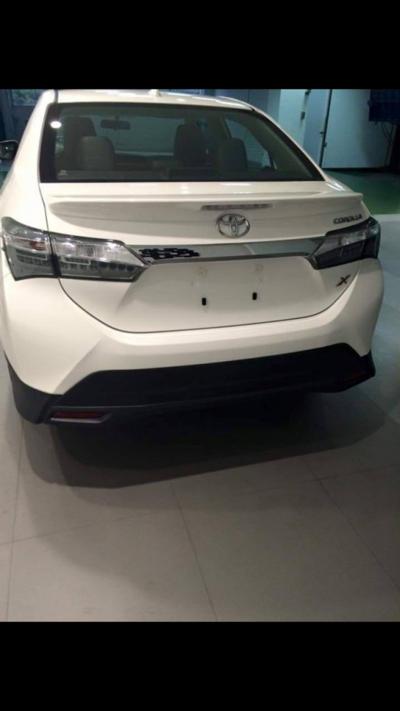Toyota Corolla facelift fully revealed - spied 