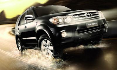 Toyota Fortuner in early 2009.