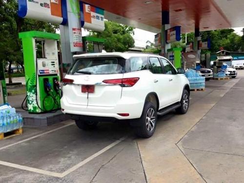 2016 Toyota Fortuner Rear Angle Spied