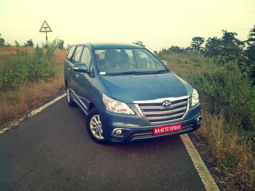 Aam Aadmi Party ministers receive Toyota Innova as official car 