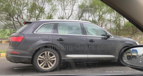 Audi SQ7 Side India Spied