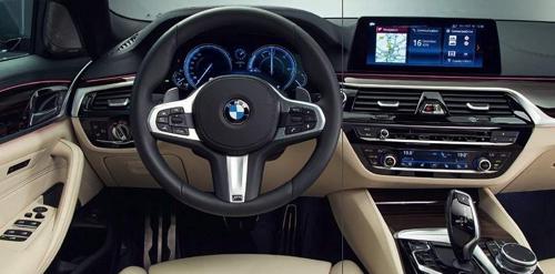 2018 BMW 5 Series inside