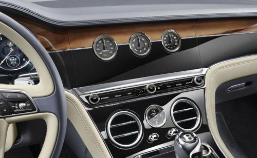 2018 Bentley Continental GT dashboard