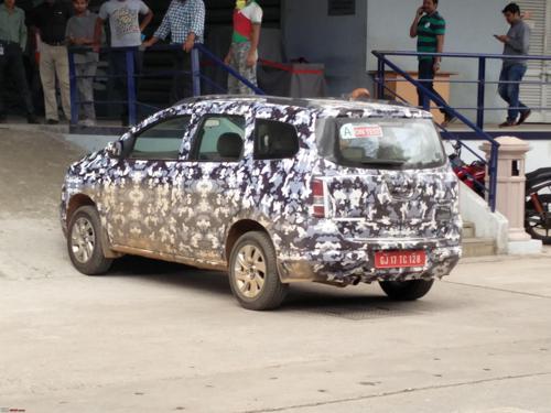 Chevrolet Spin MPV spotted on test in Bengaluru