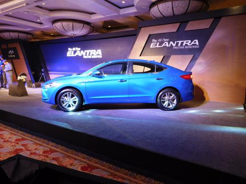 2016 Hyundai Elantra Side profile