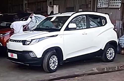 Mahindra KUV100 spotted without covers