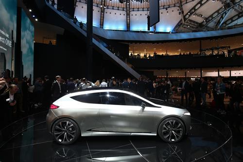 Mercedes EQA concept