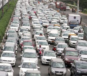 Automakers await a clear roadmap on Delhi diesel ban