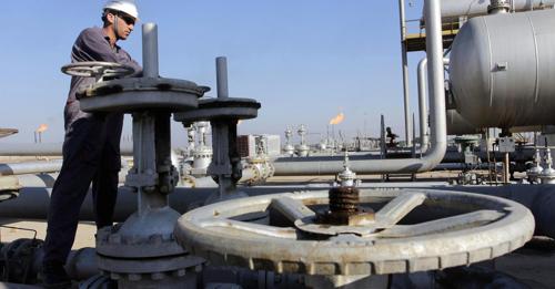 Oil prices hover near 11-year low