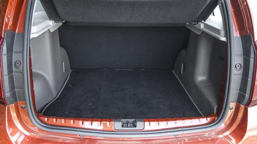 Renault Duster Boot