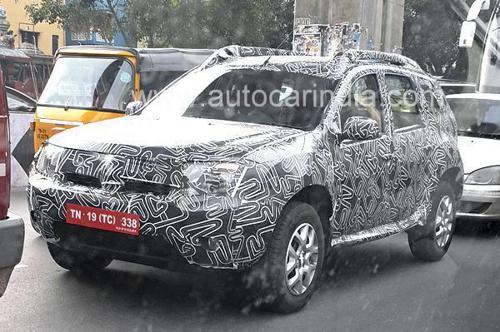 Renault Duster Facelift Spotted