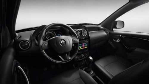 Renault Duster Oroch Dashboard Unveiled