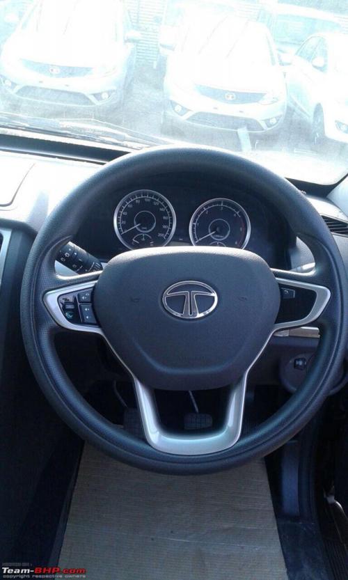 Tata Safari Storme Facelift Steering Wheel