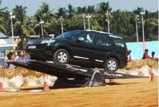Safari Storme entices off-road junkies at the Tata Motors Xtreme Drive 