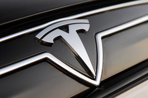 Tesla Motors - US electric carmaker, sells over 3000 cars in China in 9 months