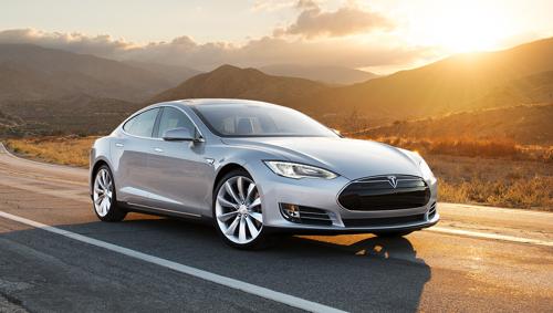 Tesla updates range with added features