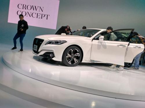 Toyota-Crown-Concept