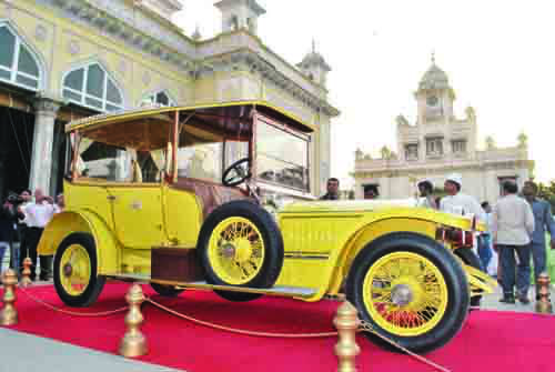 Vintage car belonging to Hyderabad s sixth Nizam damaged by Miscreants
