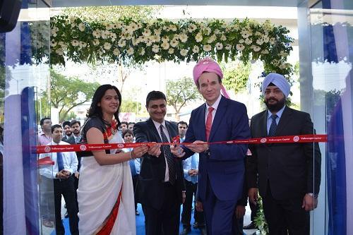 Volkswagen inaugurates new 3S Dealership in New Delhi    