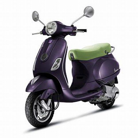 Piaggio cuts down the prices of Vespa LX125 scooter by Rs. 6700