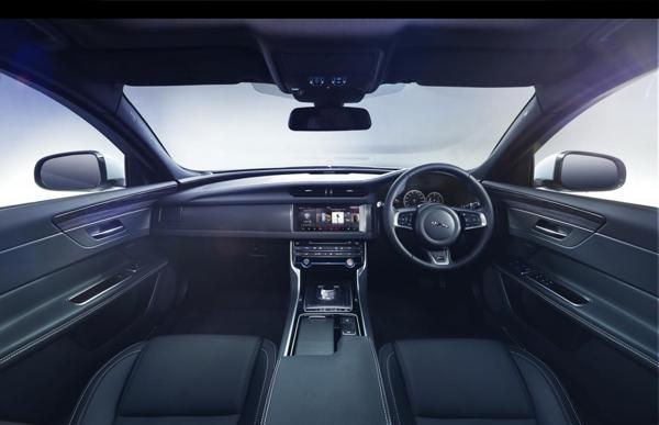 2016 Jaguar XF Interiors