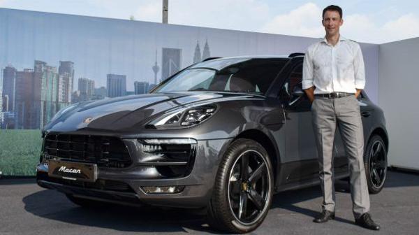 2016 Porsche Macan revealed in Malaysia