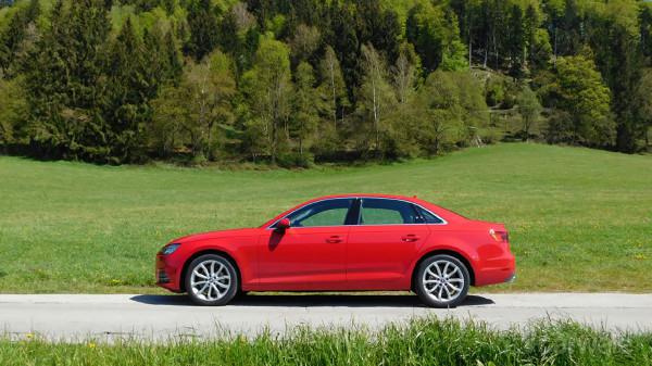 Audi New A4 Left Side View 72440
