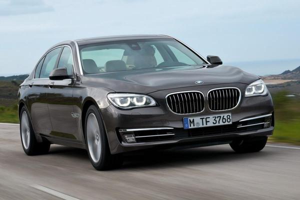 BMW 7 Series facelift to be launched in India on April 25