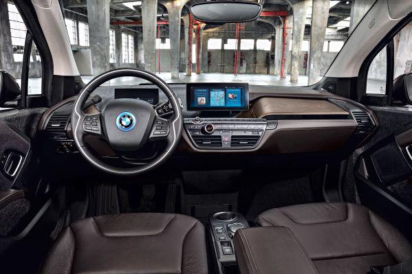 2018 BMW i3 and i3s revealed