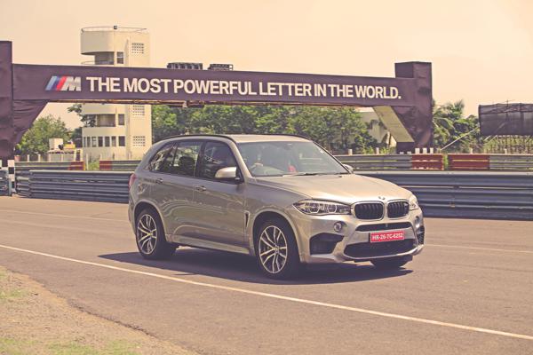 2015 BMW X5M Images mailer pic