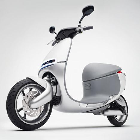 CES 2015 presents the Gogoro Super scooter
