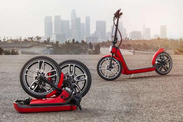 Clever Mini City surfer Concept electric scooter can fit in your carâ€™s trunk