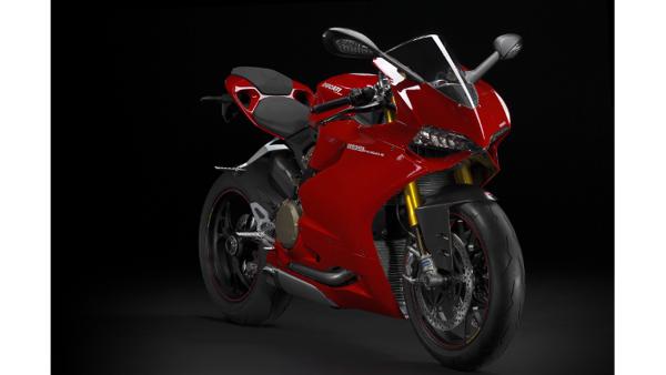 Ducati to provide a memorable riding experience at its training school in 2013
