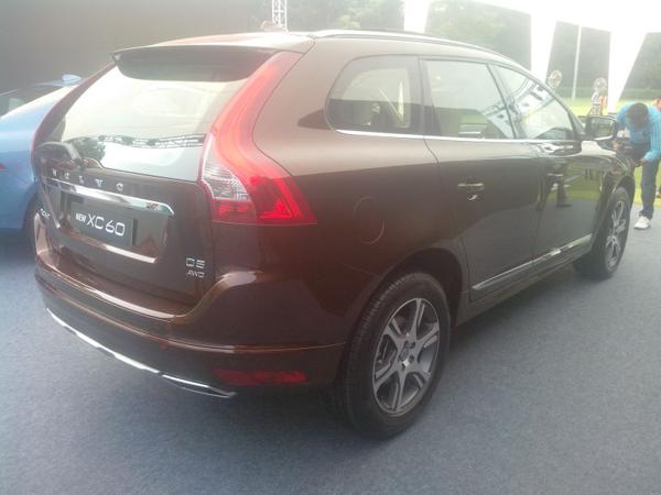 Facelift versions of Volvo S60 and XC60 launched in India   