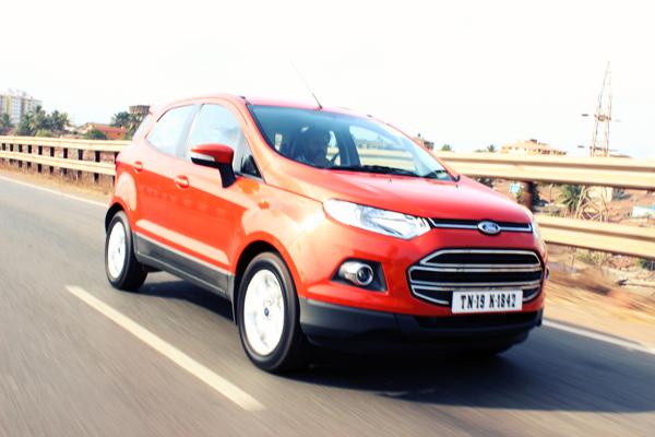 Ford EcoSport Outside road