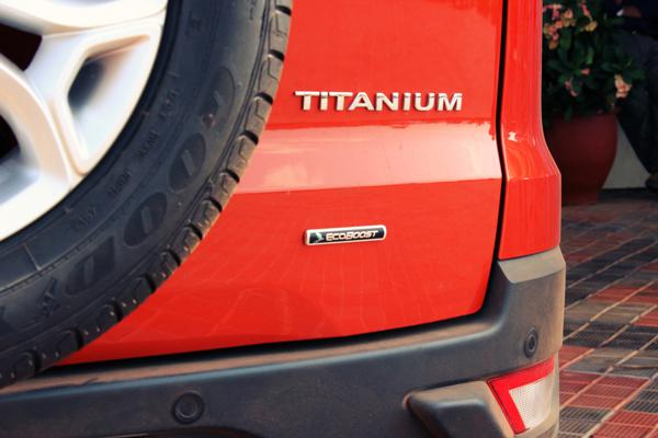 Ford EcoSport Titanium Logo