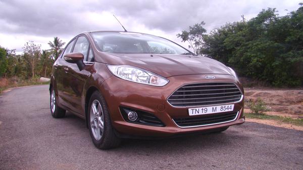 2014 Ford Fiesta Images 25