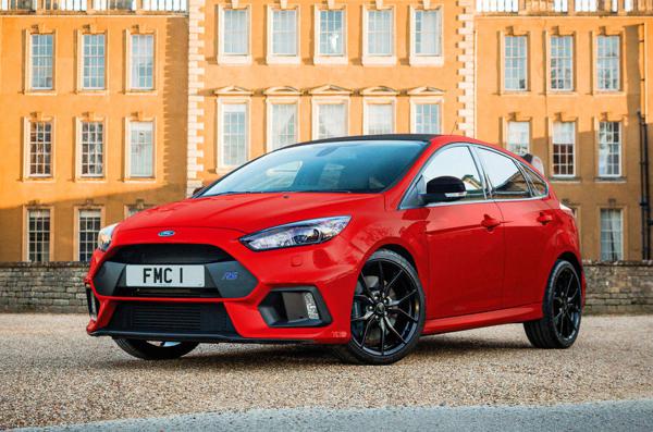 Ford Focus RS Red Edition unveiled for Christmas