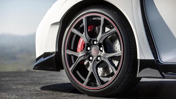 Honda Civic Type R teaser images surface, capable of clocking about 165 mph