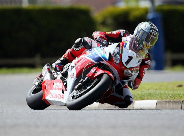 Honda retains Cummins and McGuiness for races in 2015