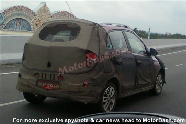 Hyundai Elite i20 Crossover spotted undergoing road tests in India  