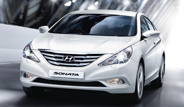 Hyundai, Nissan and Tata pulling crowd on Facebook,