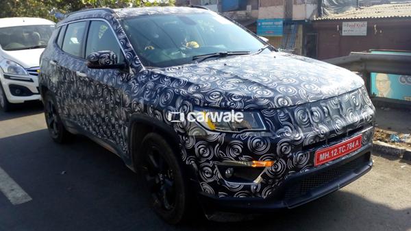 Jeep Compass spotted on test in Mumbai